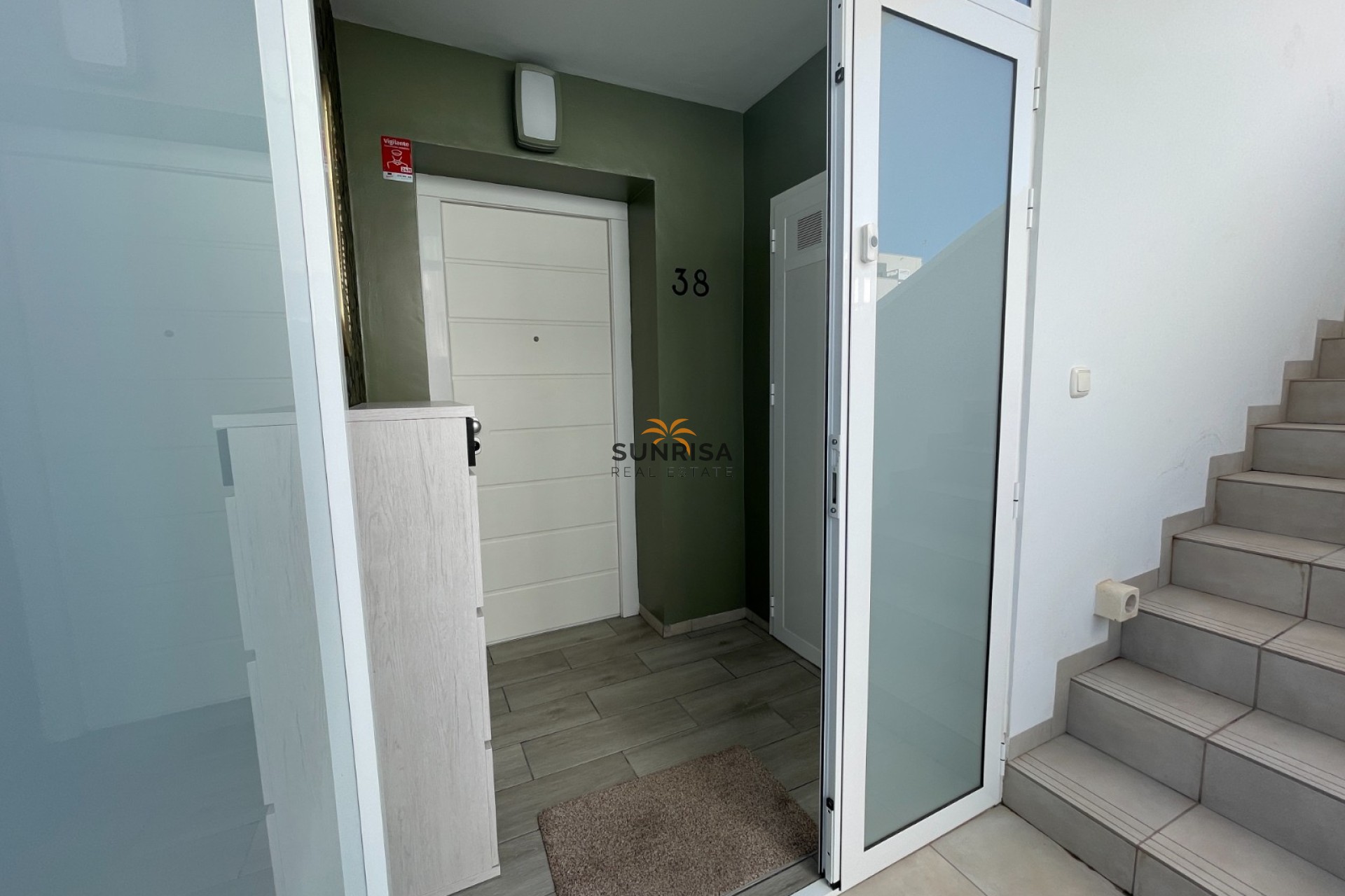 Resale - Apartment - Ciudad Quesada