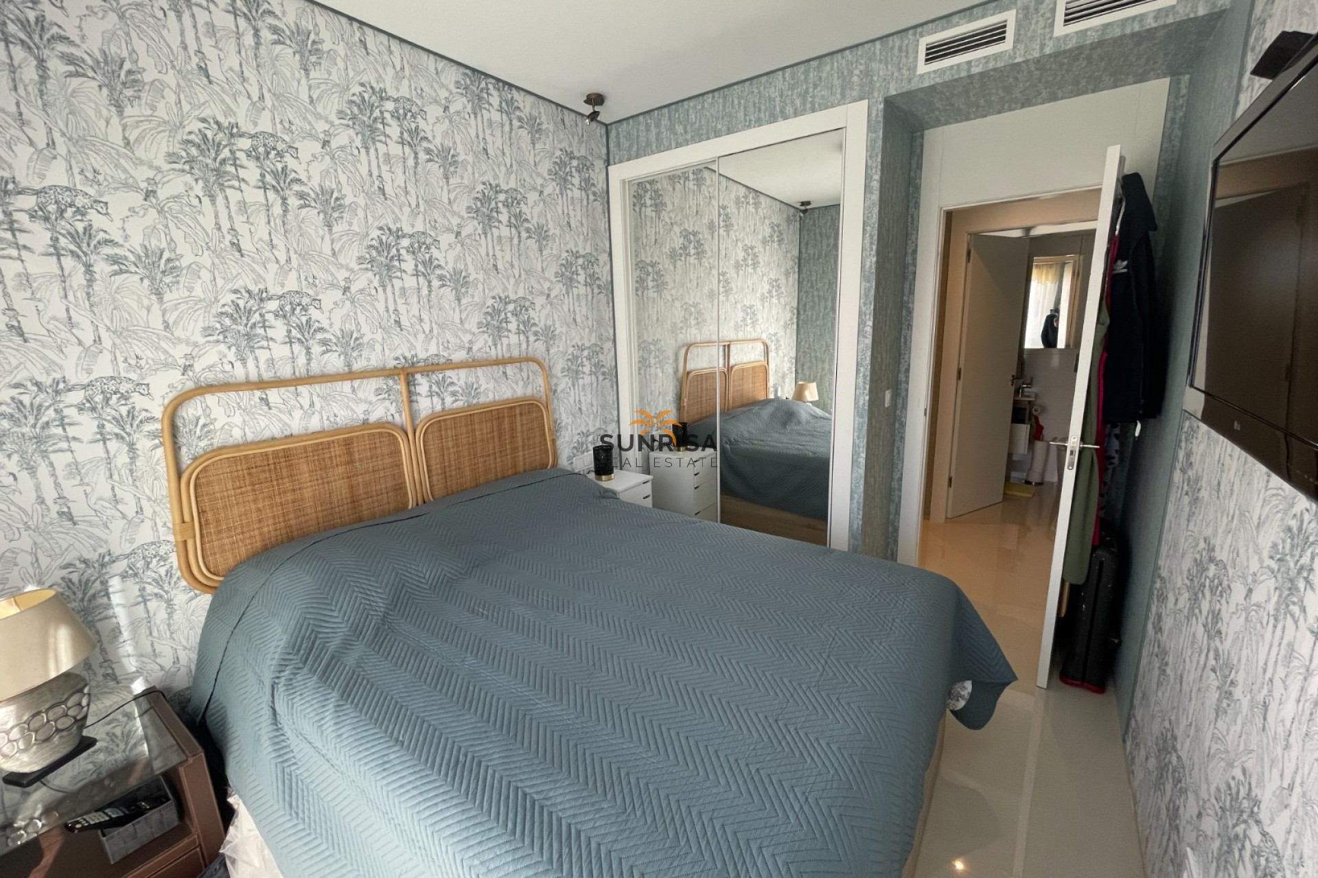 Resale - Apartment - Ciudad Quesada