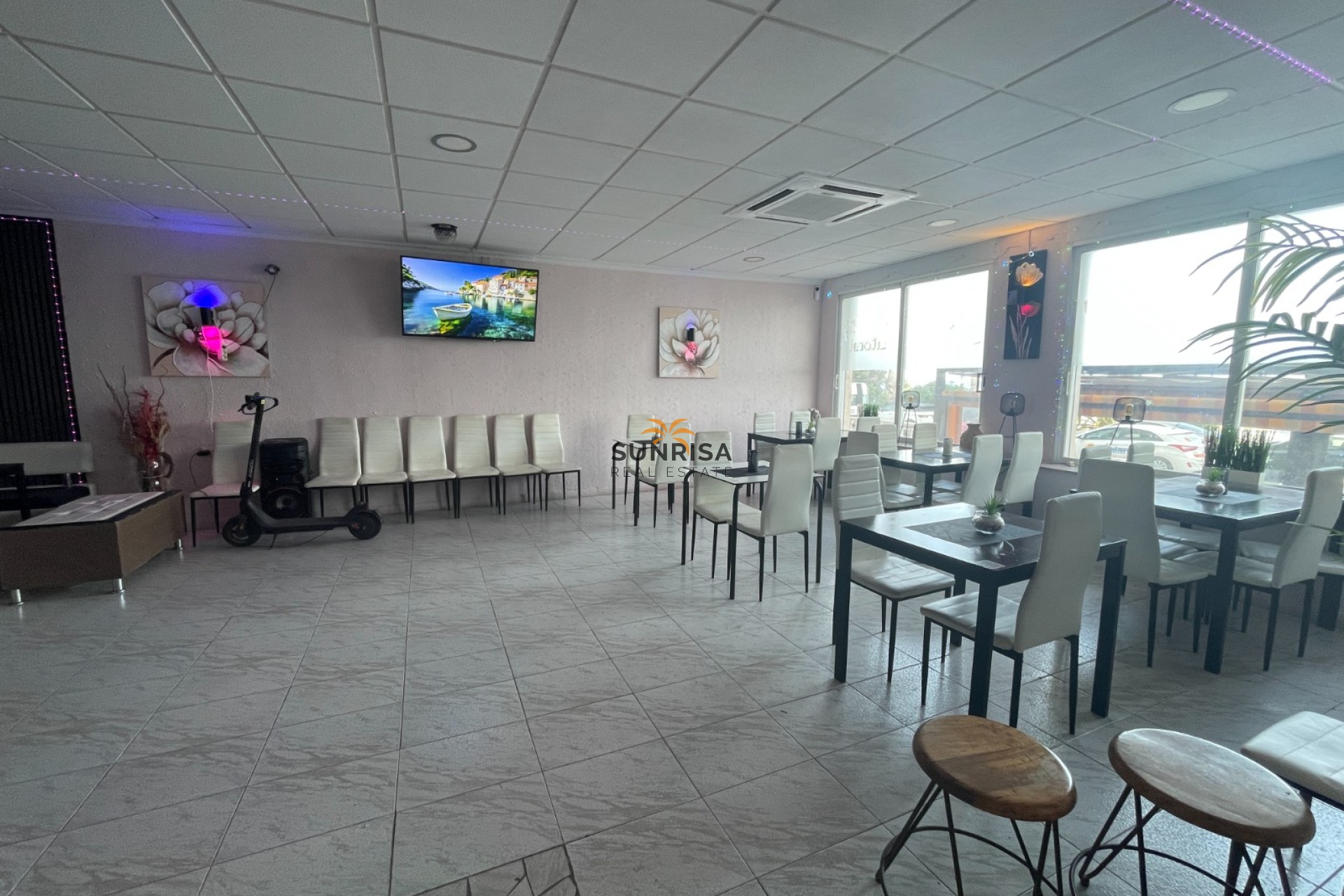 Reventa - Local comercial - Torrevieia