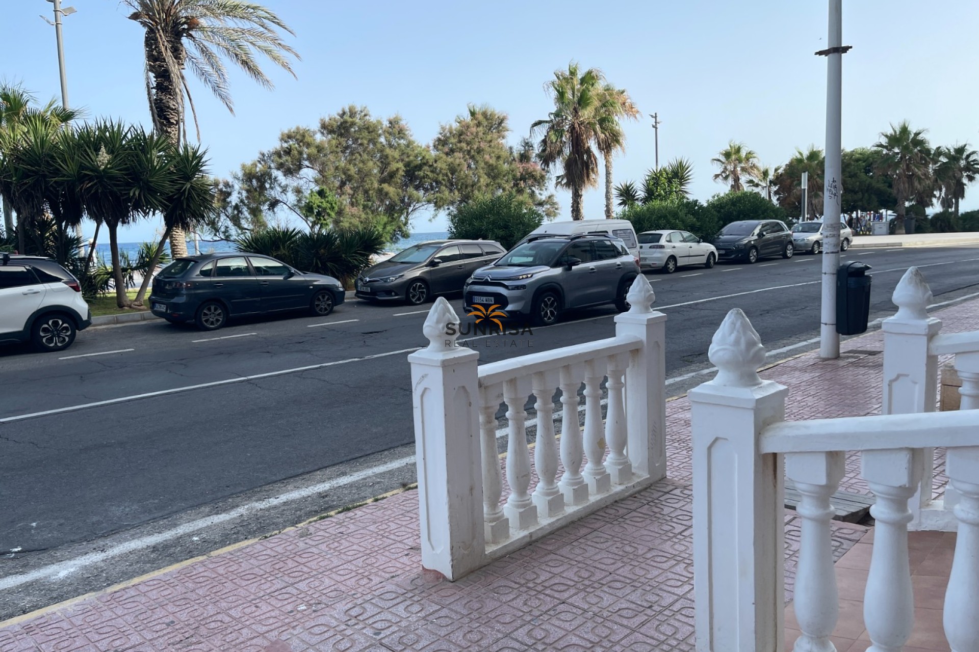 Reventa - Local comercial - Torrevieia
