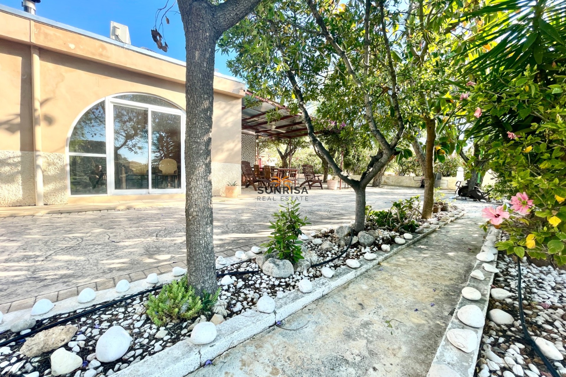 Herverkoop - Finca - Crevillente