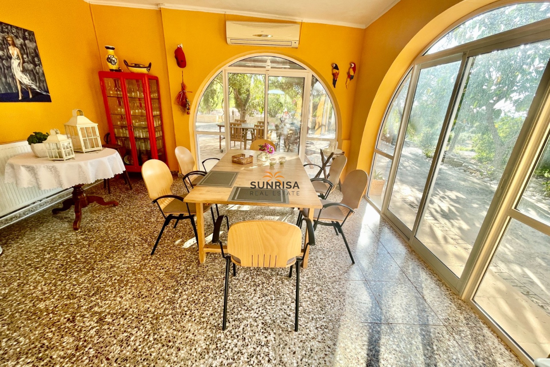 Herverkoop - Finca - Crevillente