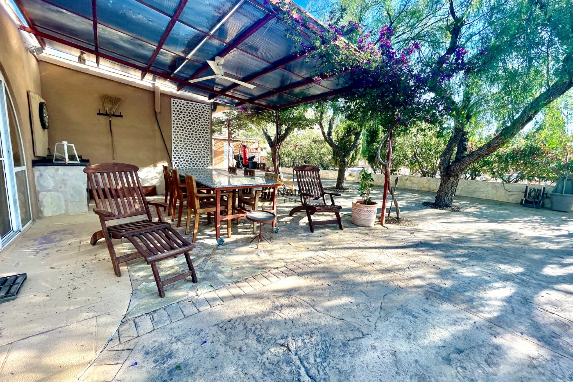 Herverkoop - Finca - Crevillente