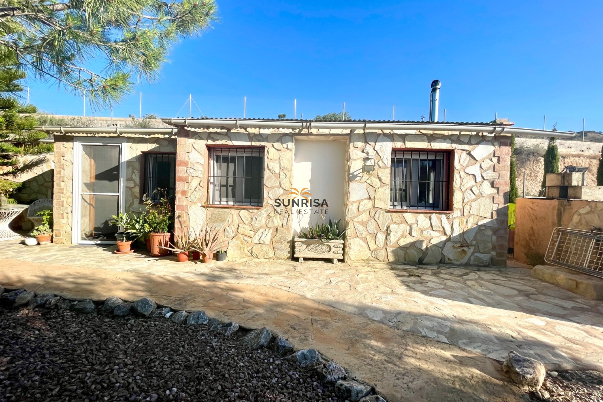 Herverkoop - Finca - Crevillente
