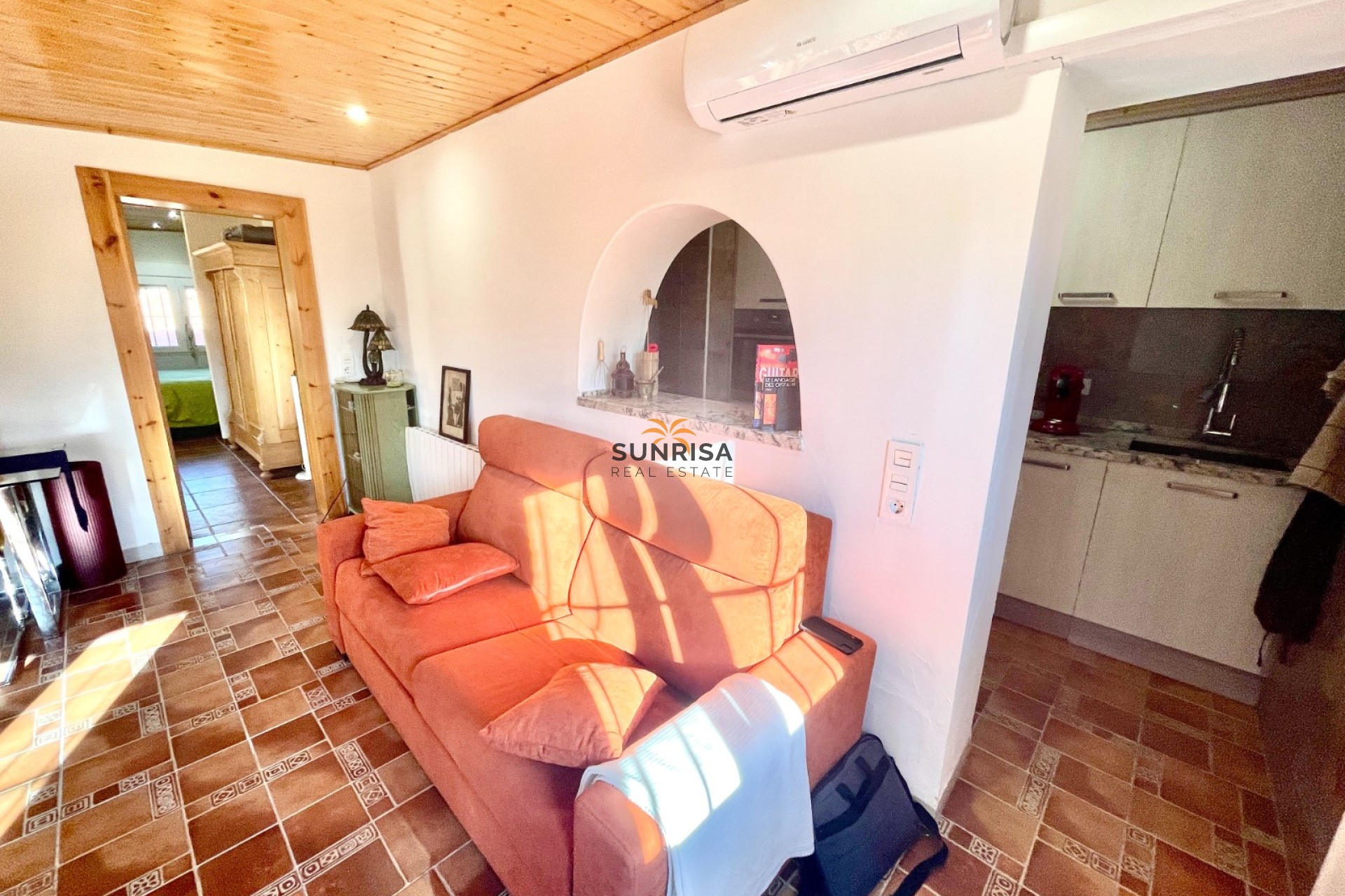 Herverkoop - Finca - Crevillente