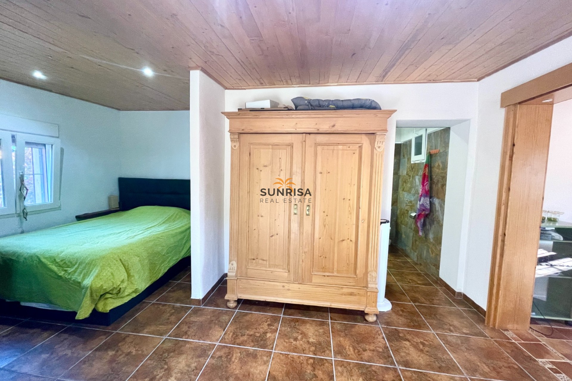 Herverkoop - Finca - Crevillente