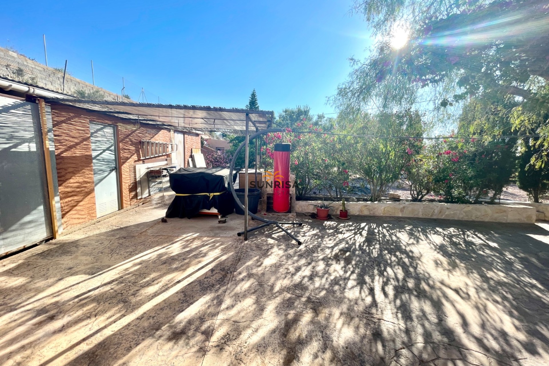 Herverkoop - Finca - Crevillente