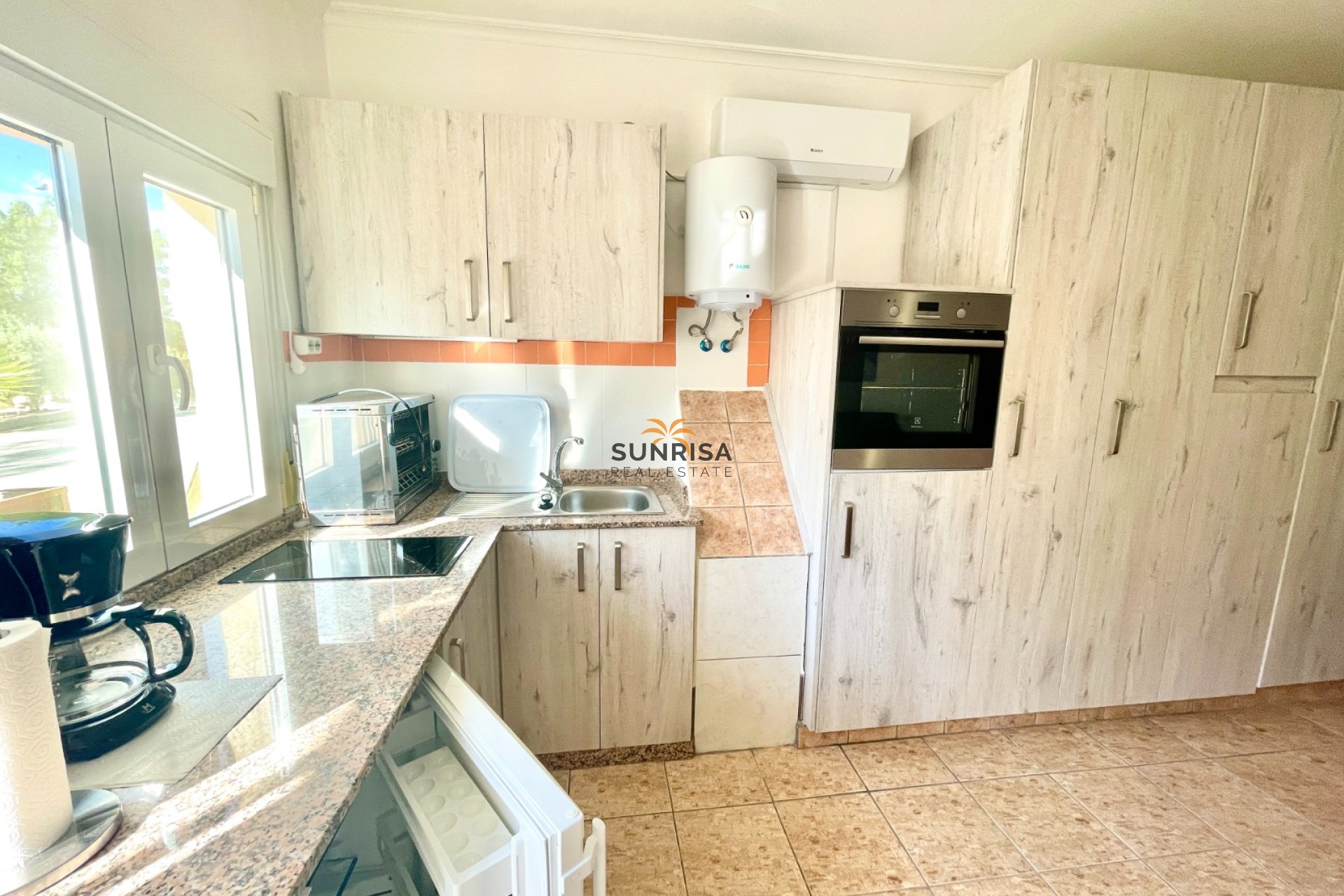 Herverkoop - Finca - Crevillente