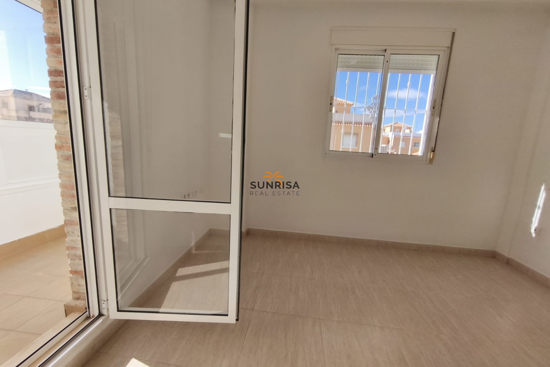 Herverkoop - Herenhuis - Ciudad Quesada