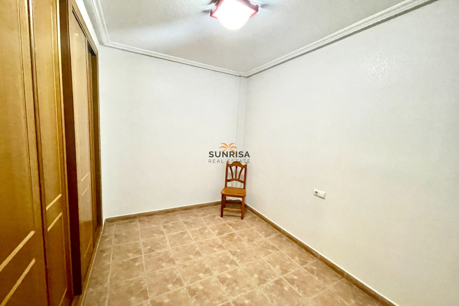 Herverkoop - Villa - Almoradí