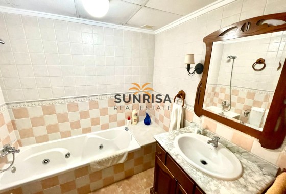 Villa · Herverkoop - Almoradí · Alicante · Spanje