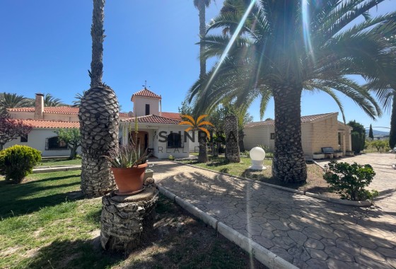 Finca · Herverkoop - Elda · Alicante · Spanje