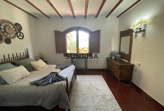 Finca · Herverkoop - Elda · Alicante · Spanje