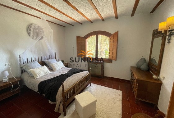Finca · Herverkoop - Elda · Alicante · Spanje