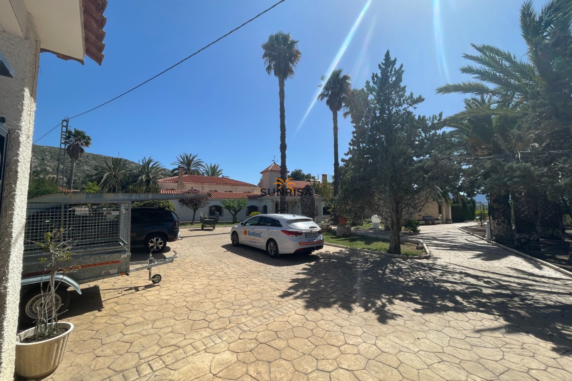 Revente - Finca - Elda
