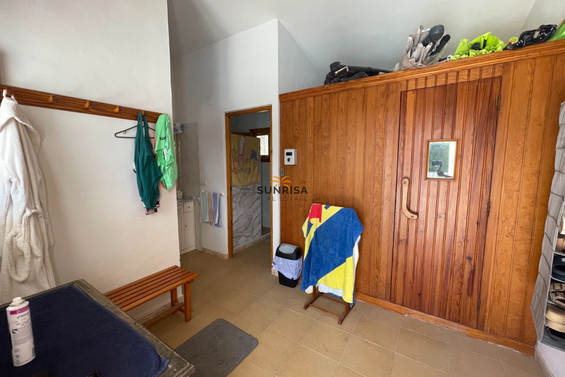Revente - Finca - Elda