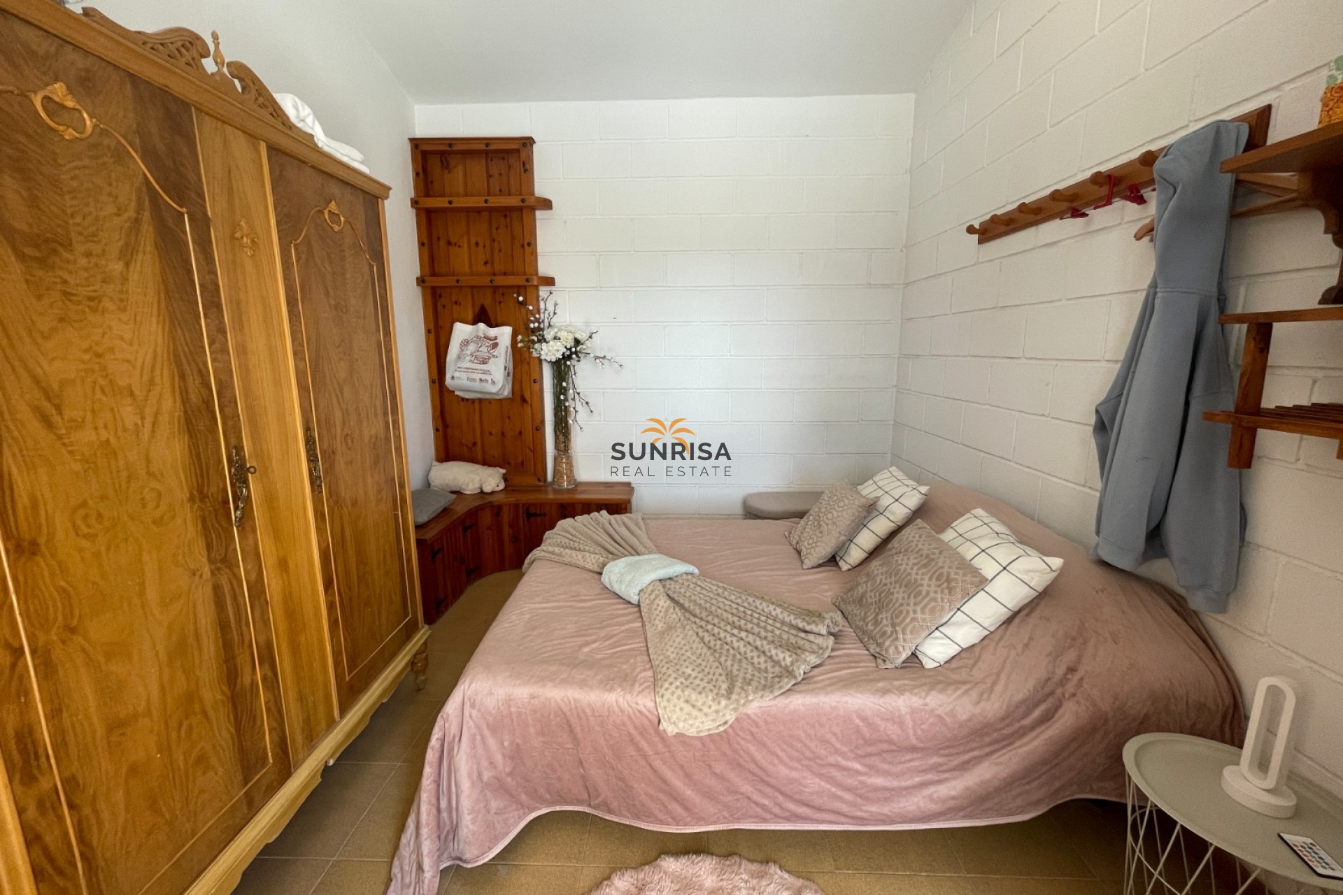Revente - Finca - Elda