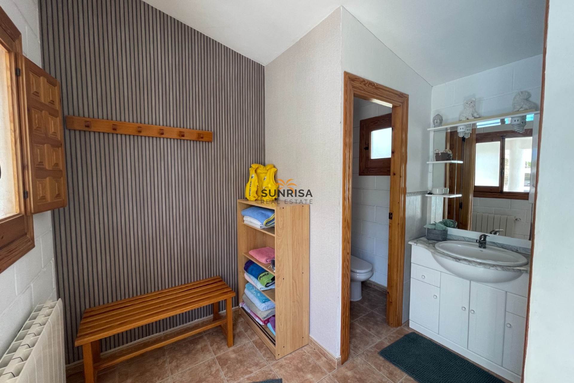 Revente - Finca - Elda