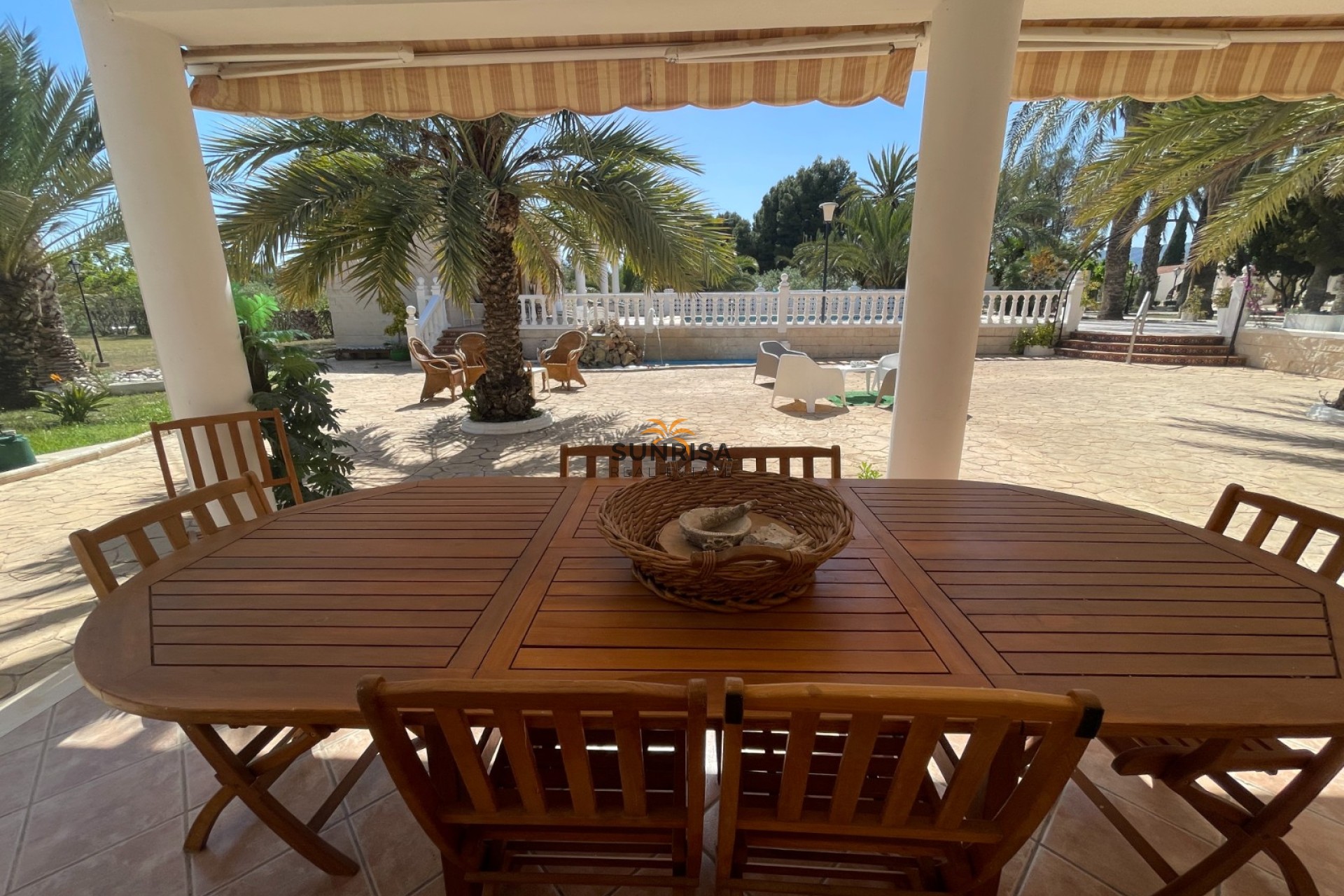 Revente - Finca - Elda