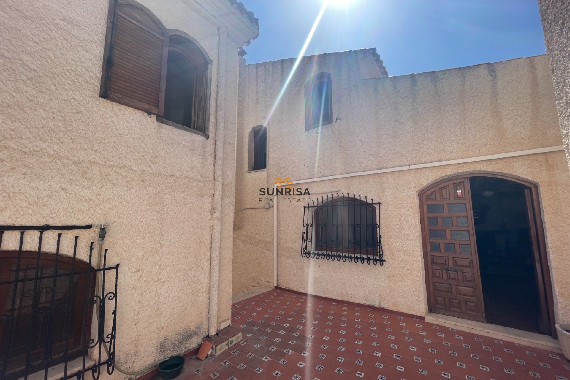 Revente - Finca - Elda