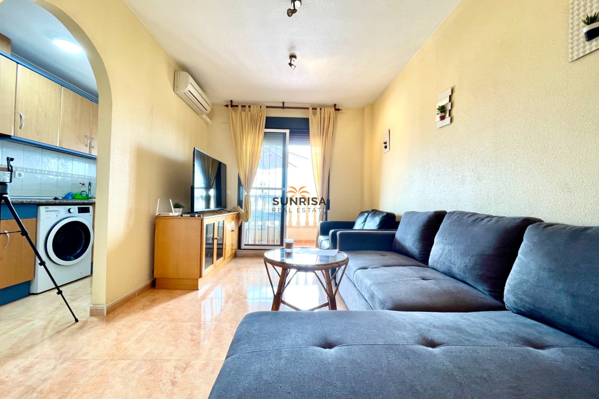 Resale - Penthouse - Daya Nueva