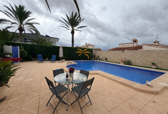 Villa · Reventa - Ciudad Quesada · Alicante · España