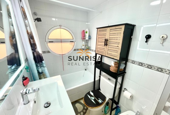 Apartamento · Reventa - Torrevieja · La siesta · Alicante · España