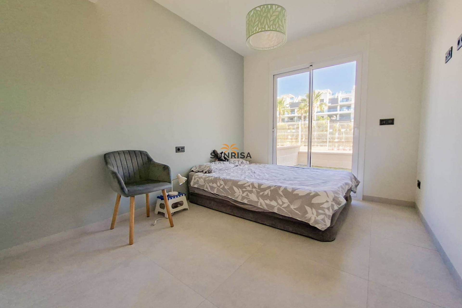 Resale - Apartment - Guardamar del Segura