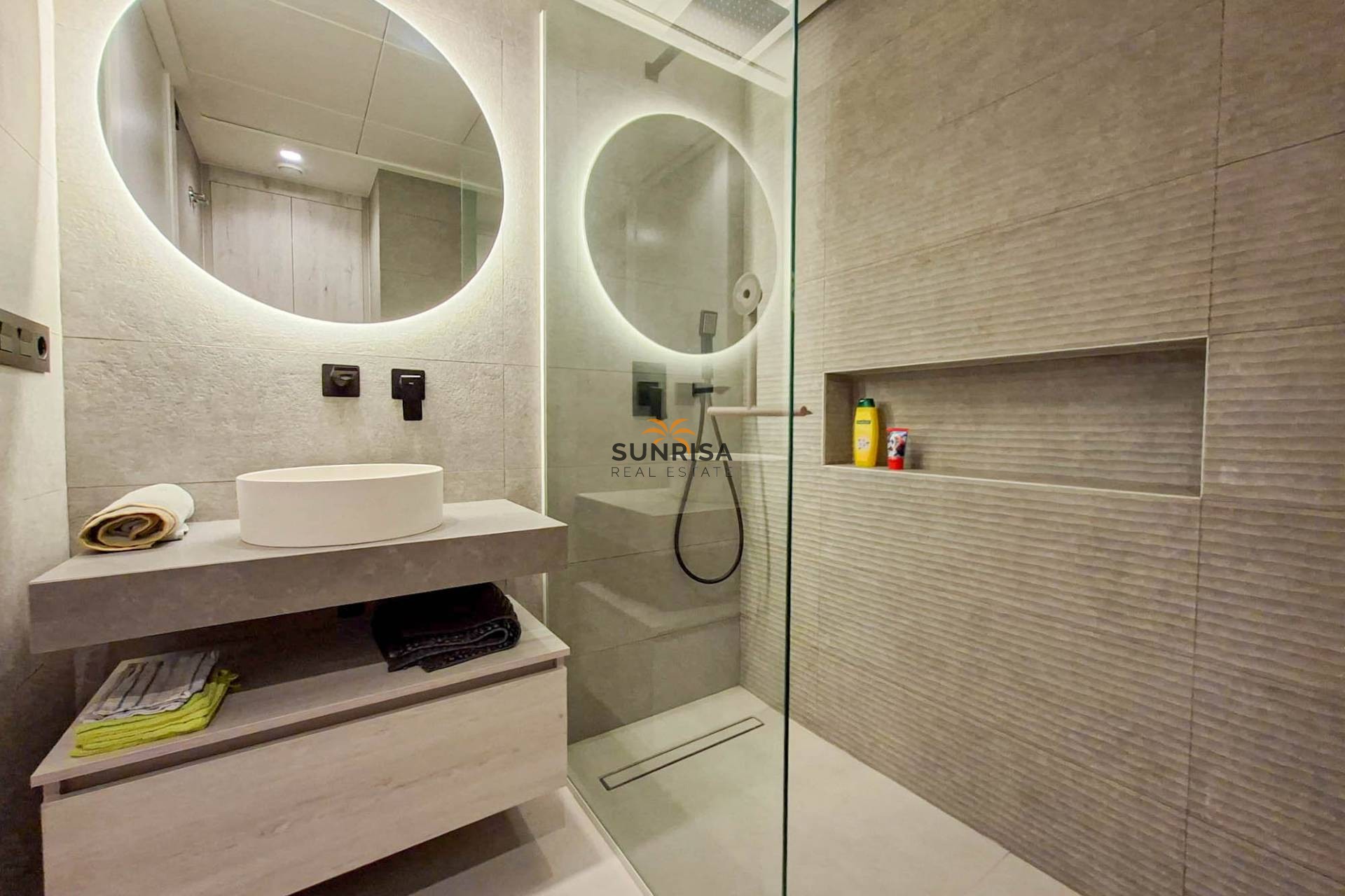 Resale - Apartment - Guardamar del Segura