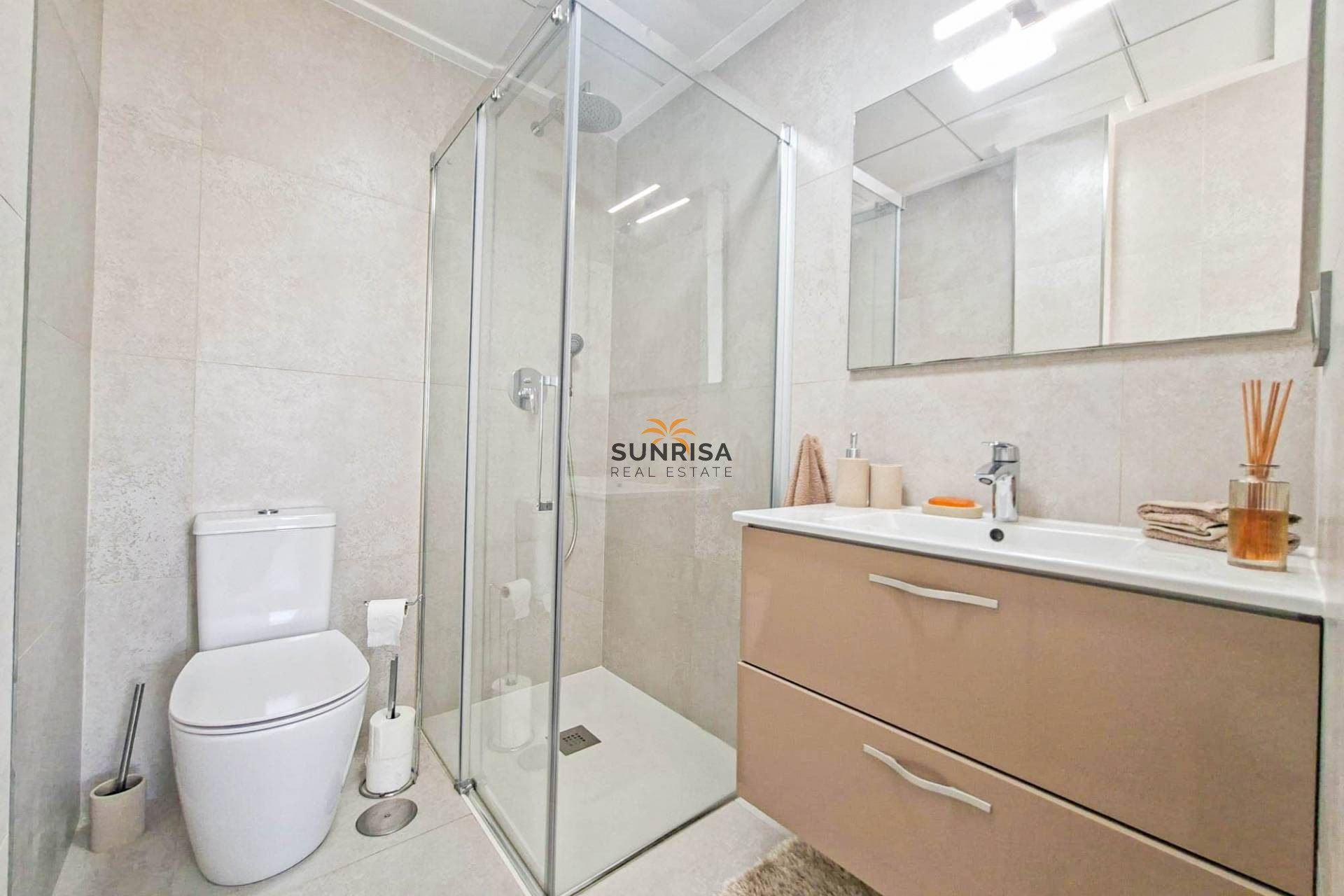 Reventa - Villa - Villamartin