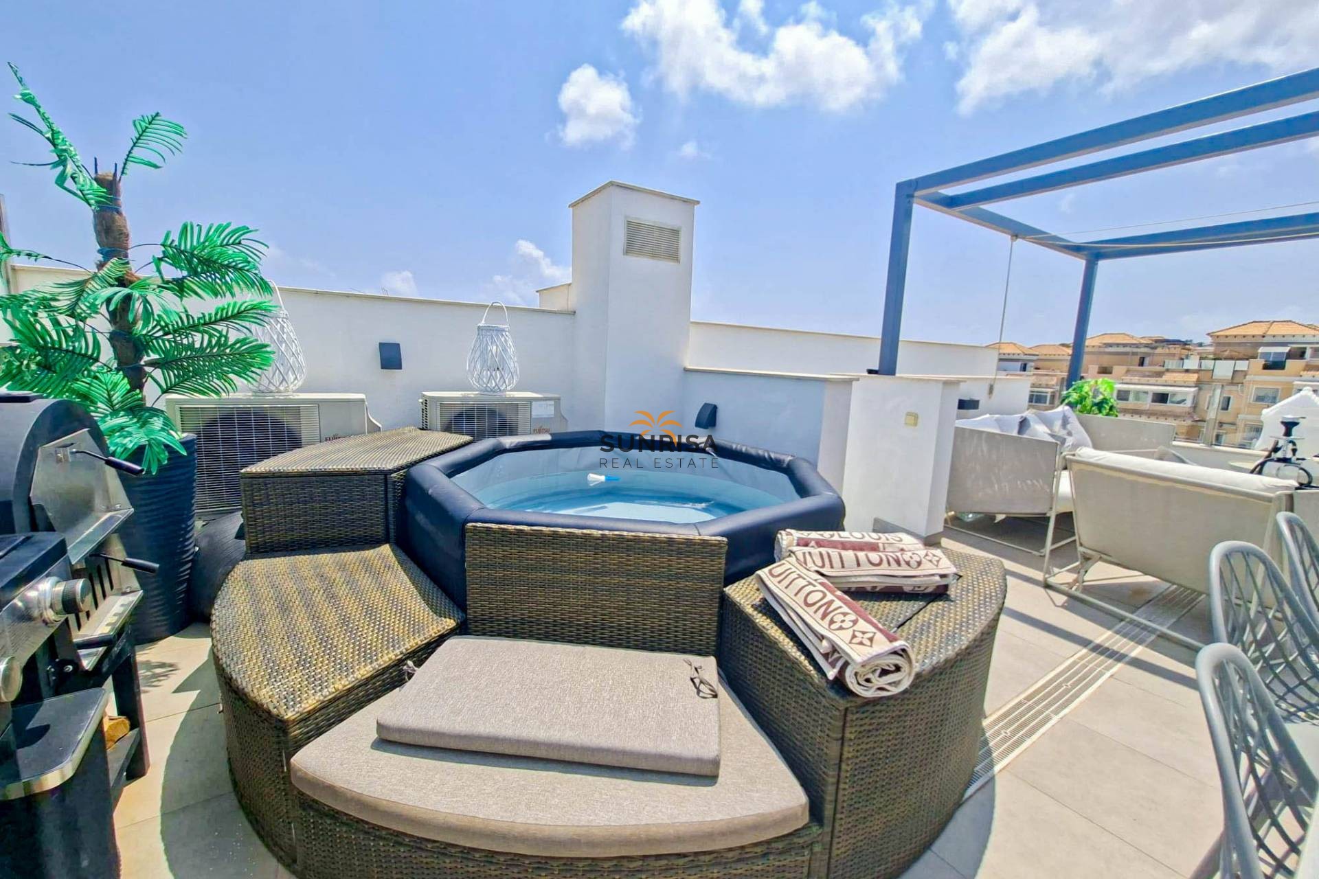 Reventa - Villa - Villamartin