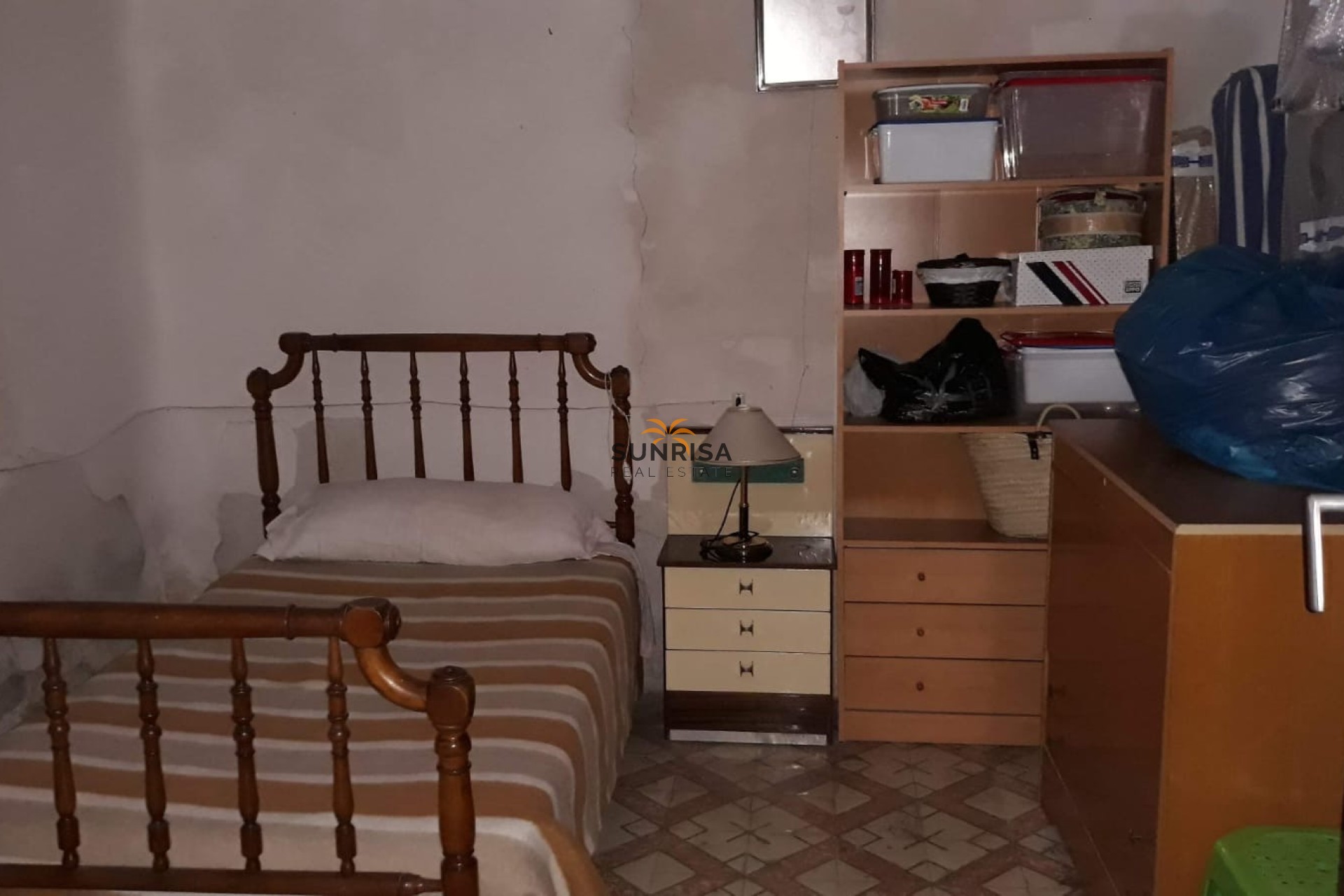 Reventa - Casa de campo - Daya Nueva
