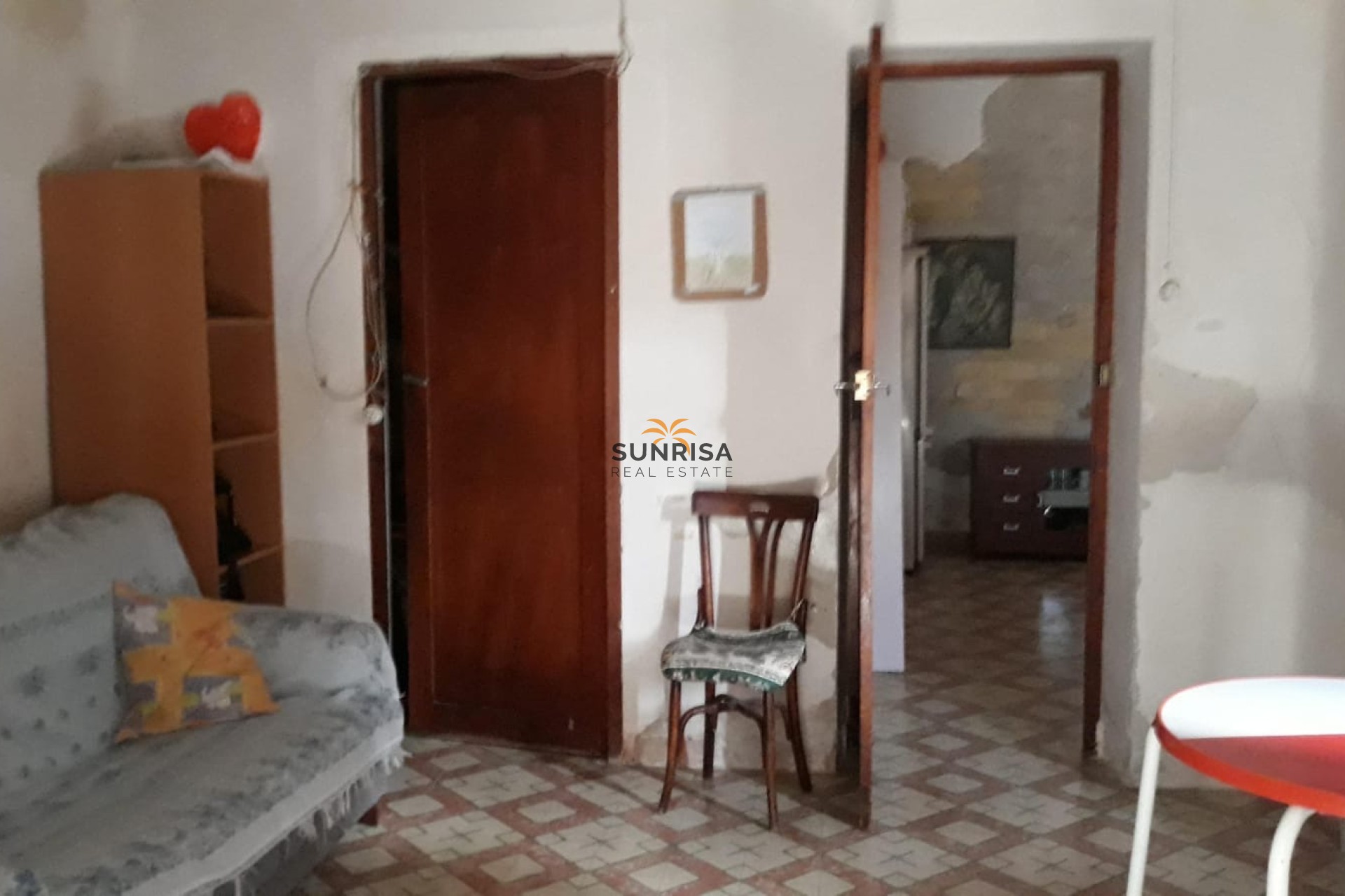 Reventa - Casa de campo - Daya Nueva