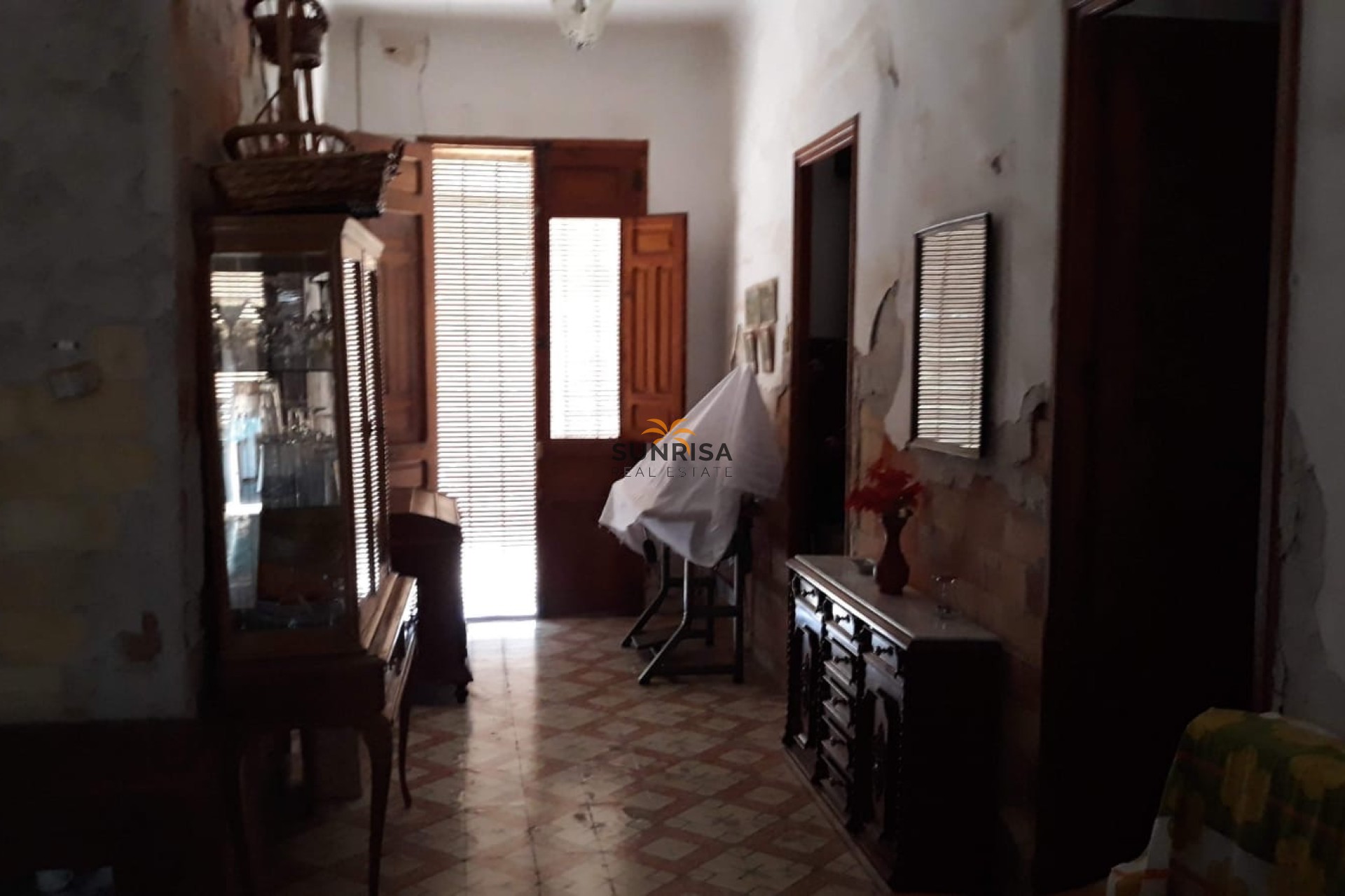 Reventa - Casa de campo - Daya Nueva