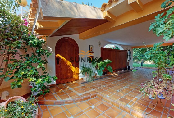Villa · Reventa - Orihuela Costa · Alicante · España