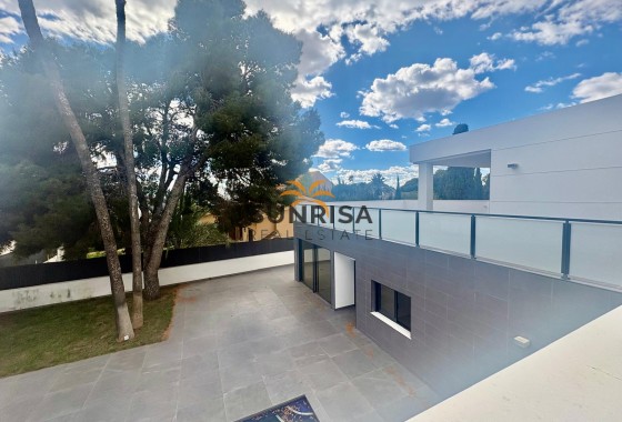 Villa · Herverkoop - Orihuela Costa · Alicante · Spanje
