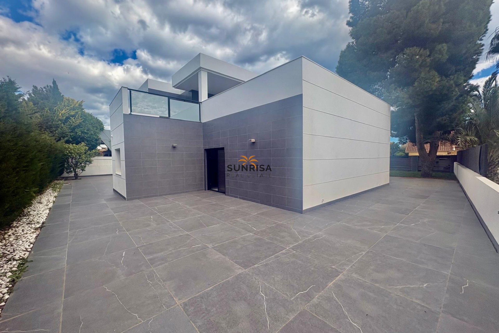Resale - Villa - Orihuela Costa