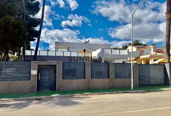 Villa · Herverkoop - Orihuela Costa · Alicante · Spanje
