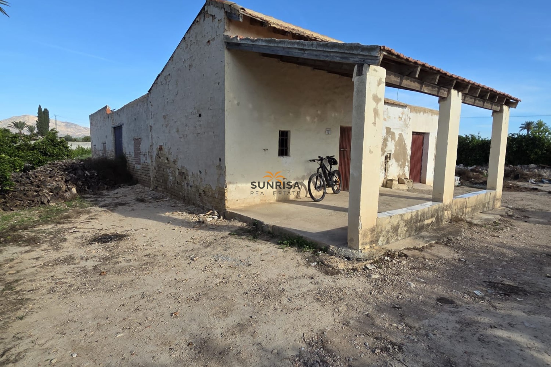 Reventa - Casa de campo - Albatera