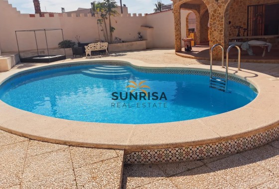 Villa · Herverkoop - Torrevieja · Alicante · Spanje