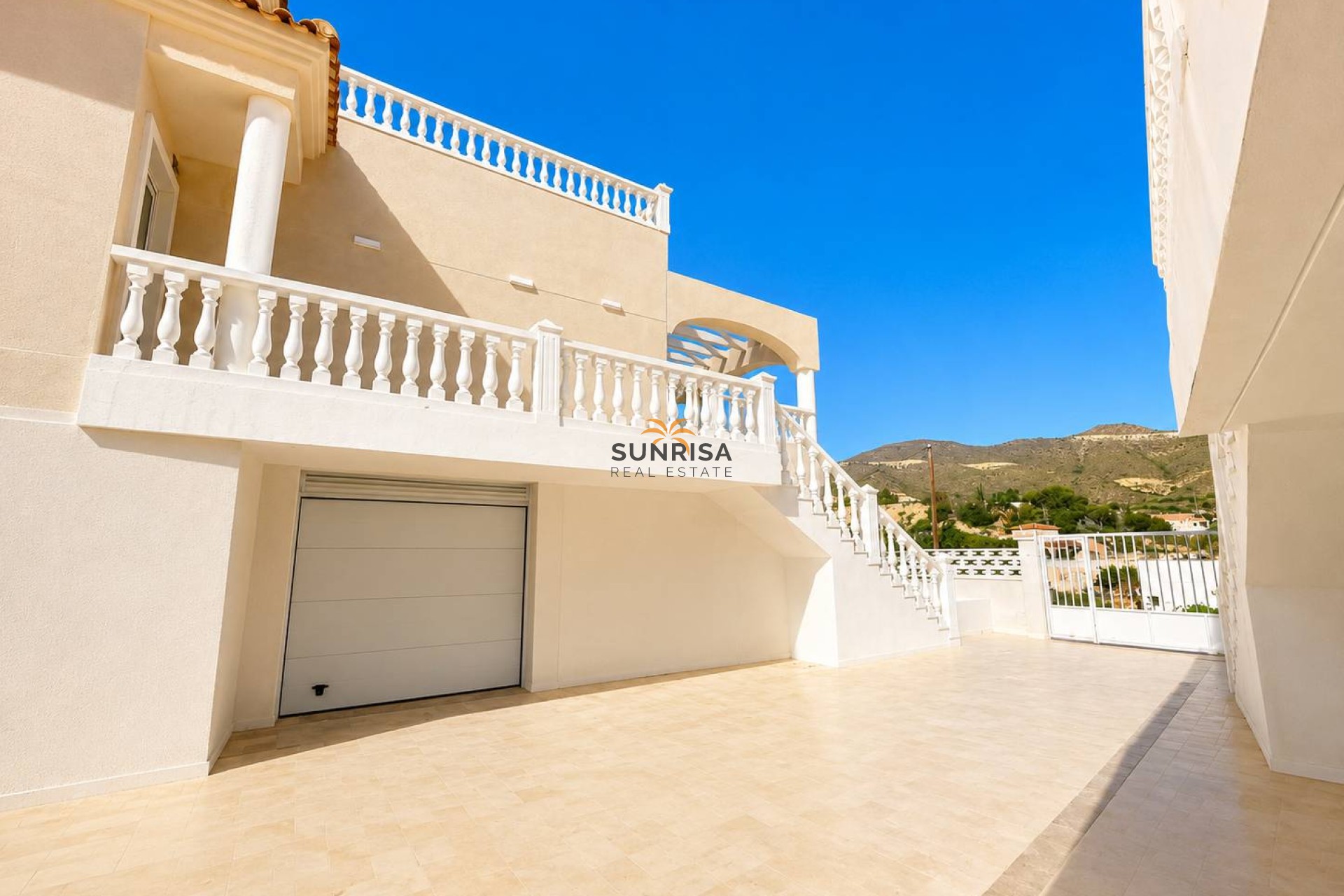 Herverkoop - Villa - El Campello