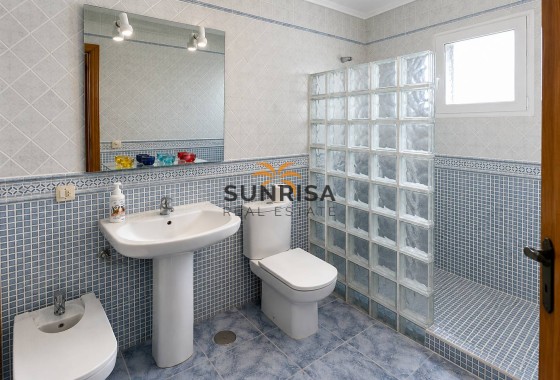 Twee-onder-een-kapwoning · Herverkoop - Orihuela Costa · Alicante · Spanje