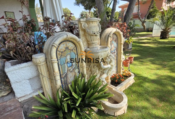 Villa · Herverkoop - Orihuela Costa · Alicante · Spanje