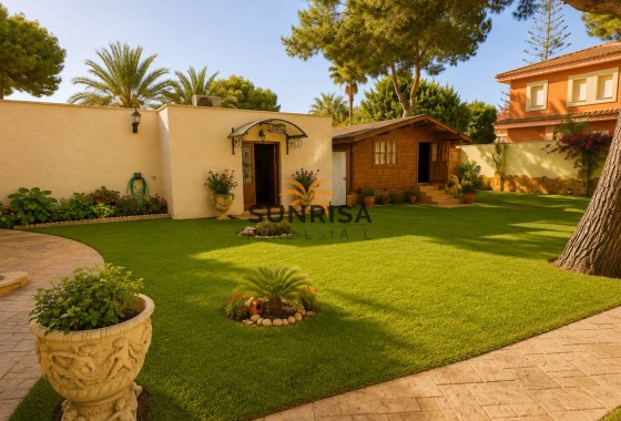 Villa · Herverkoop - Orihuela Costa · Alicante · Spanje