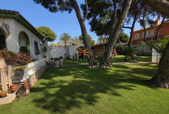Villa · Herverkoop - Orihuela Costa · Alicante · Spanje