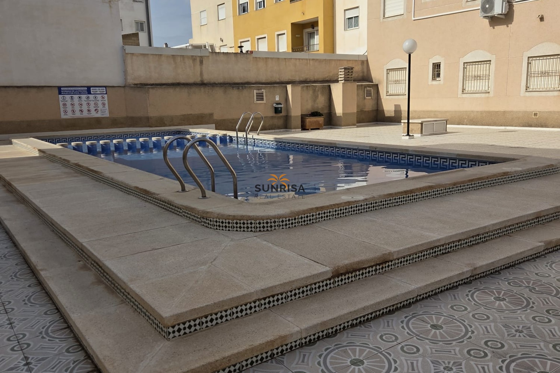 Resale - Apartment - Torrevieja