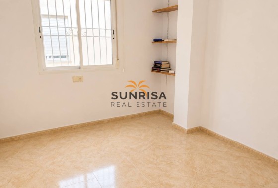 Apartamento · Reventa - Torrevieja · Alicante · España
