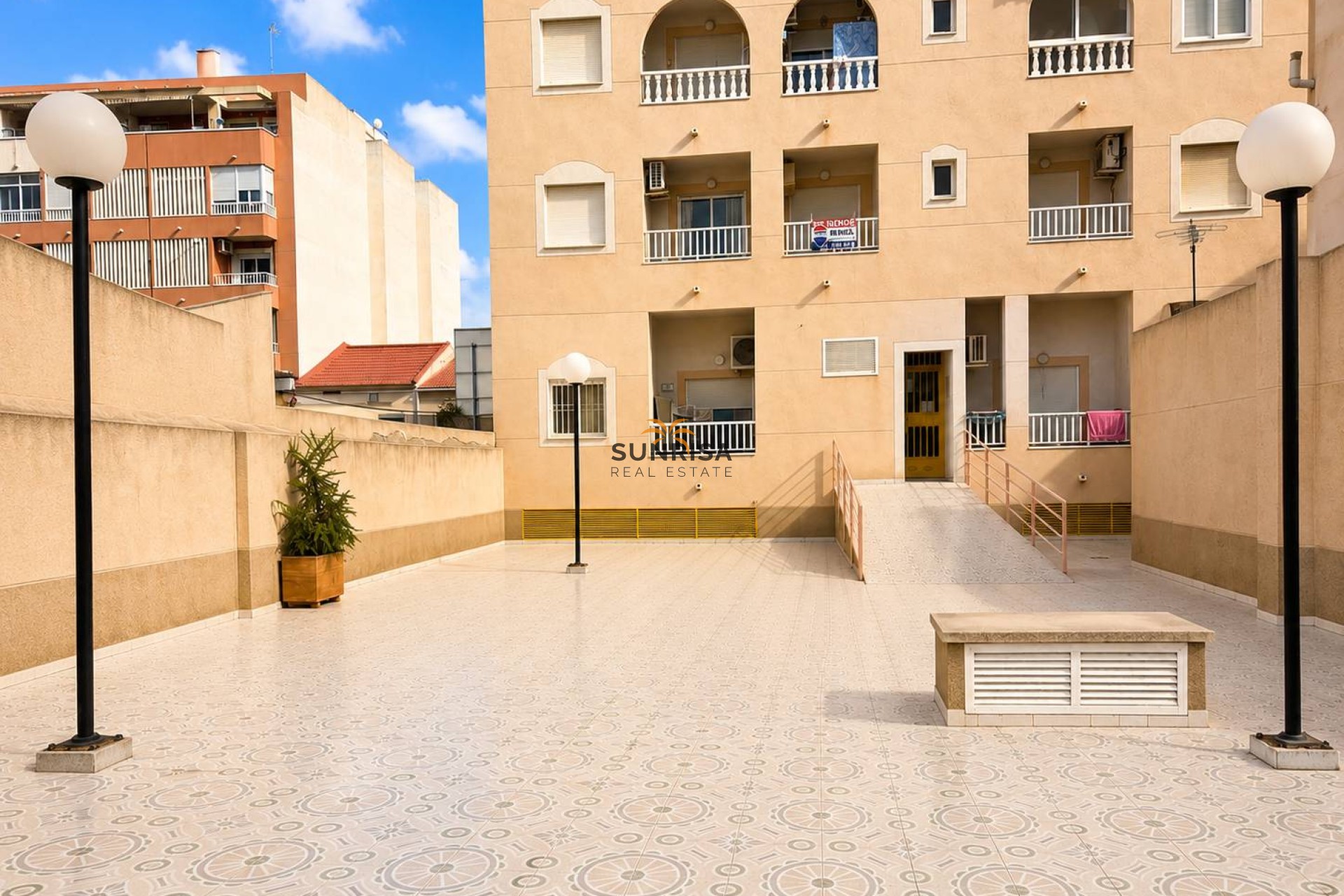 Resale - Apartment - Torrevieja
