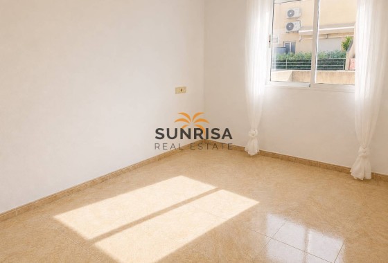 Apartamento · Reventa - Torrevieja · Alicante · España