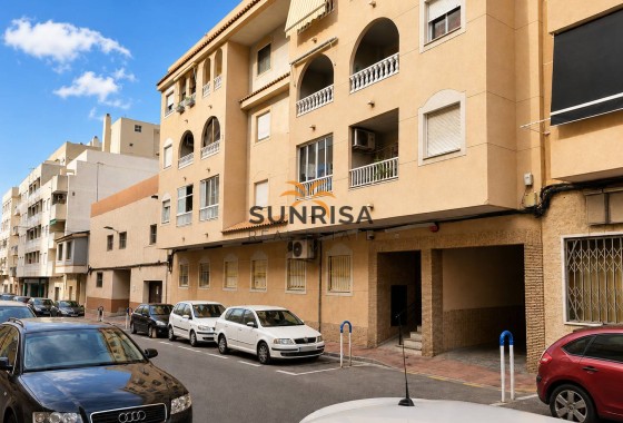 Apartamento · Reventa - Torrevieja · Alicante · España